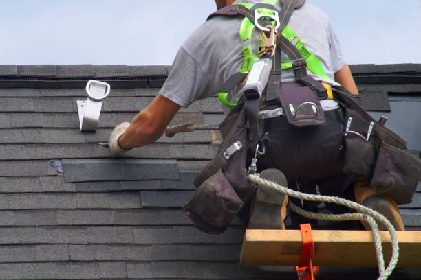 Best Storm Damage Roof Repair  in Saratoga, WY